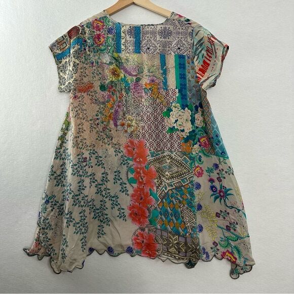 Johnny Was Boho Floral Patchwork V-Neck Women Top Size XS - Picture 6 of 12